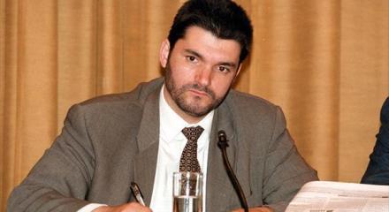 “Δέσμευση καταθέσεων” προτείνει σύμβουλος του Αντ. Σαμαρά