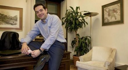 Ο πρόεδρος της Κ.Ο. Αλέξης Τσίπρας παραχώρησε συνέντευξη στην εφημερίδα «ΕΠΕΝΔΥΤΗΣ»