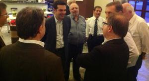 481450_524552414229712_781101408_n