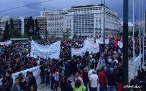 971906_527780567284808_167386658_n