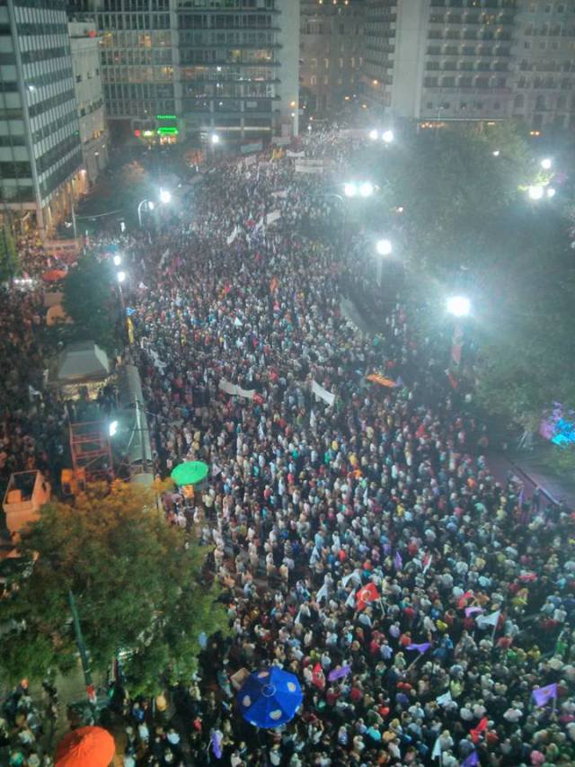 1001165_343402659121106_1329243631_n